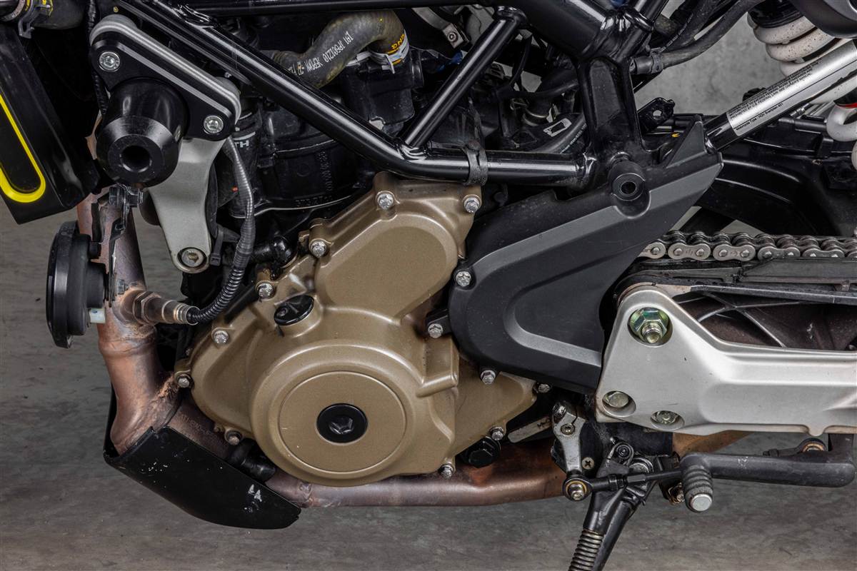 2021 Husqvarna Svartpilen 401 MOTORCYCLE
