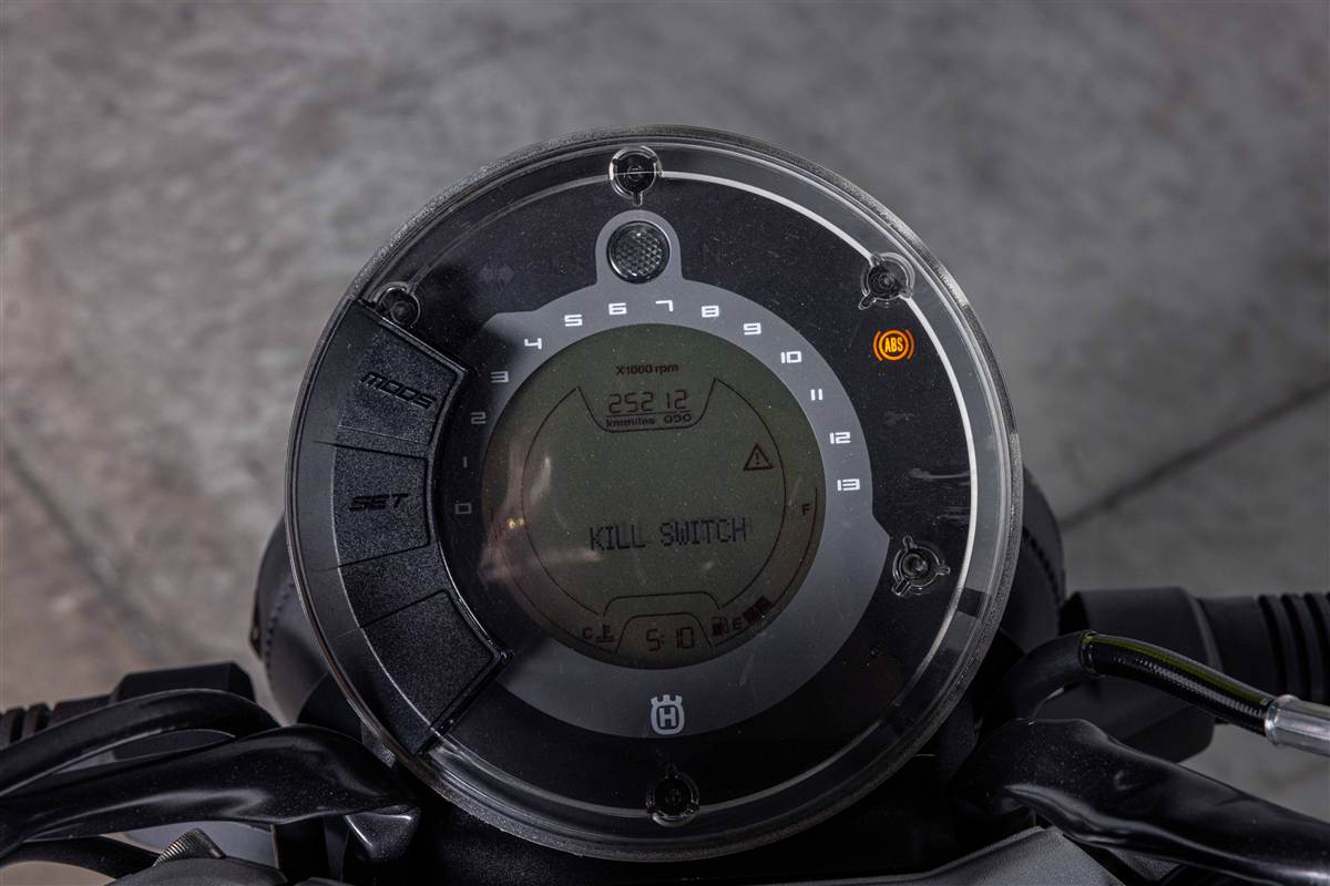 2021 Husqvarna Svartpilen 401 MOTORCYCLE