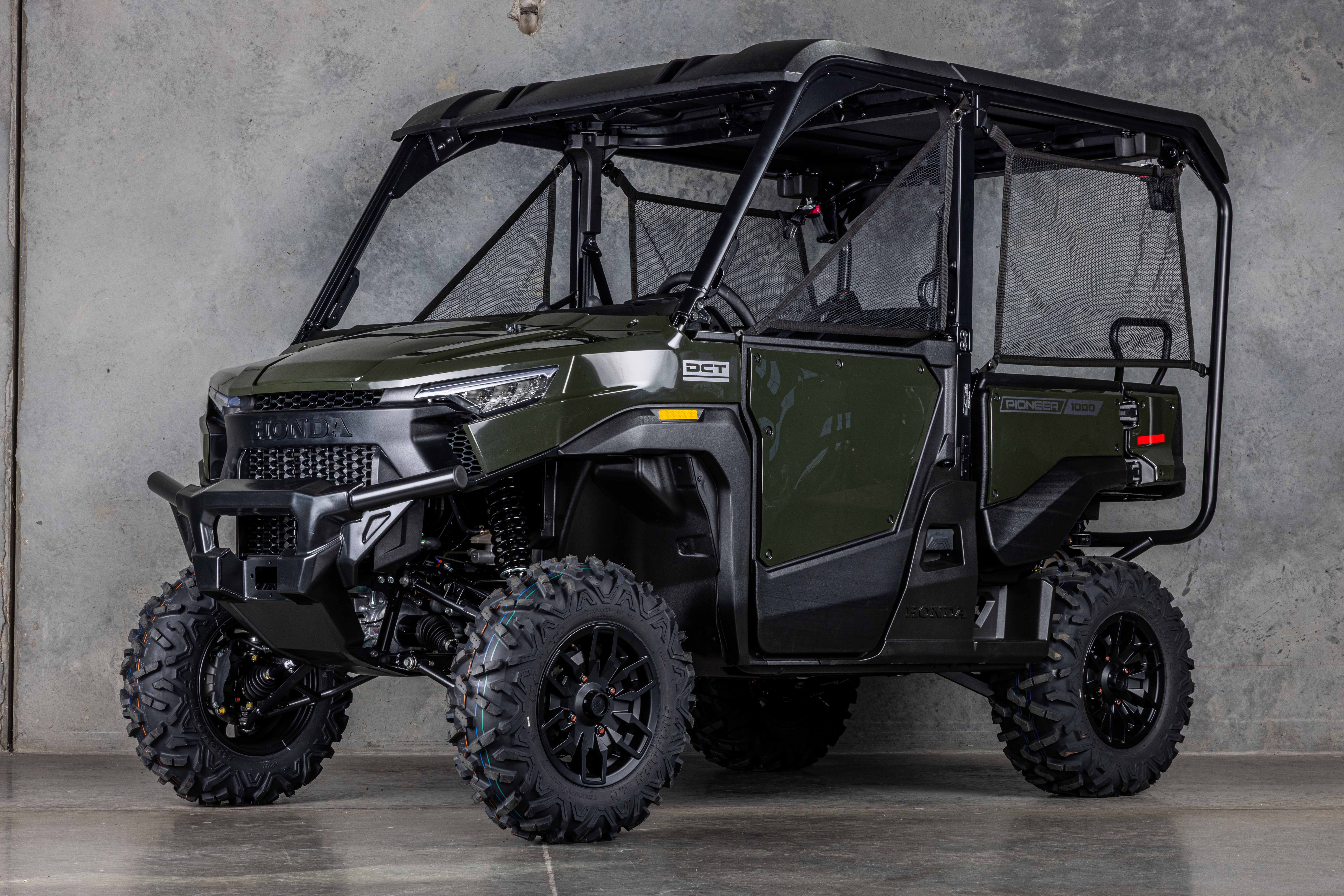 2026 Honda Pioneer 1000-5 Deluxe UTV