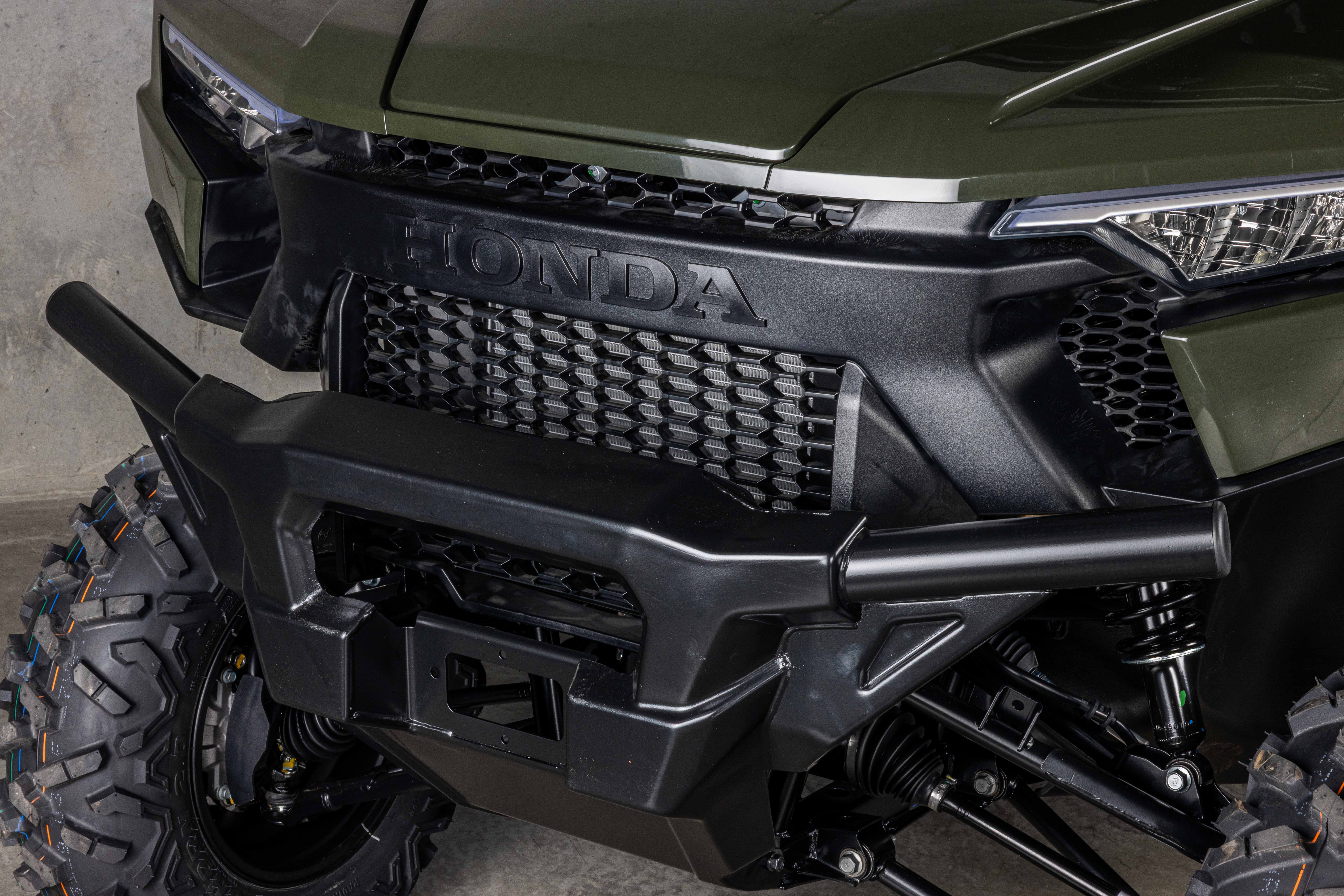 2026 Honda Pioneer 1000-5 Deluxe UTV